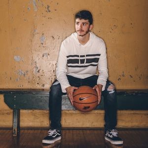 Meet your Posher, Tommy